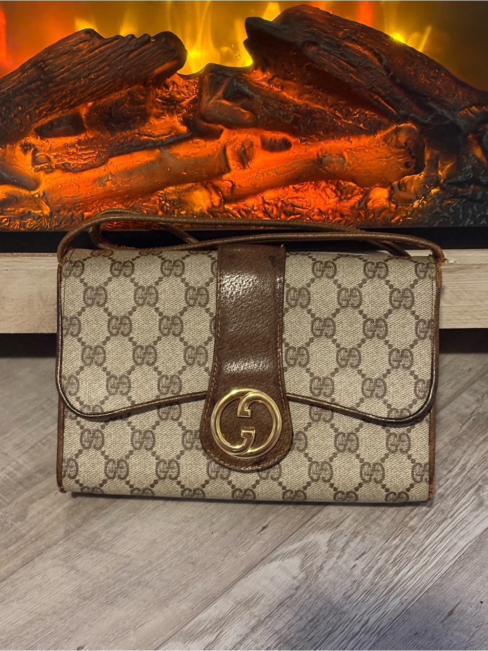Authentic Gucci Vintage GG Shoulder Bag crossbody purse tote handbag monogram